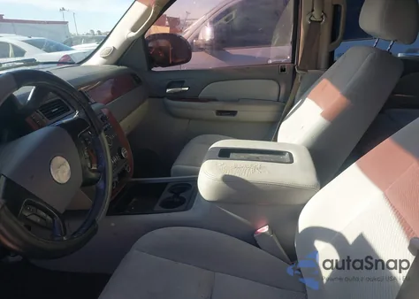 2007 Chevrolet Tahoe Ls z USA, uszkodzony, nr VIN 1GNFK13007J316256